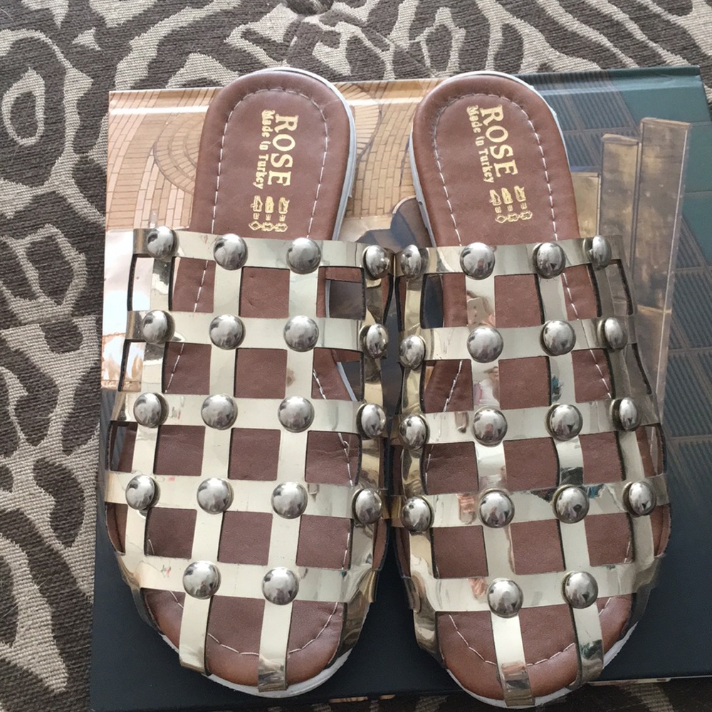 Slip on flats. Size 10 US